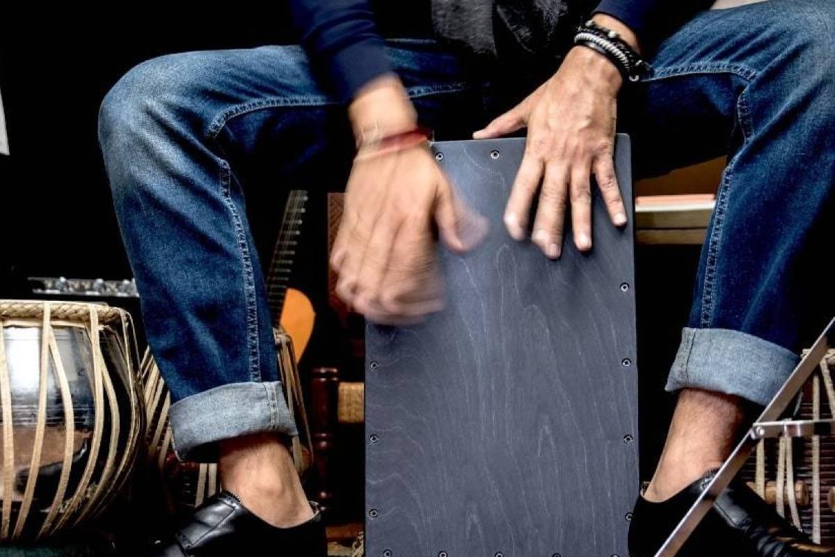 Cajon für Anfänger:innen - lerne Rhythmus, Groove und spiele in kurzer Zeit erste Songs course image