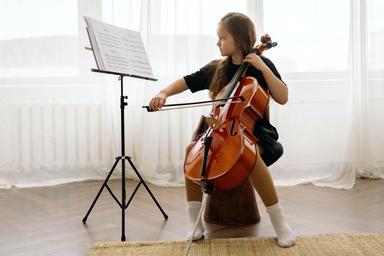 Cellounterricht für Kinder und Erwachsene (alle Stilrichtungen) course image