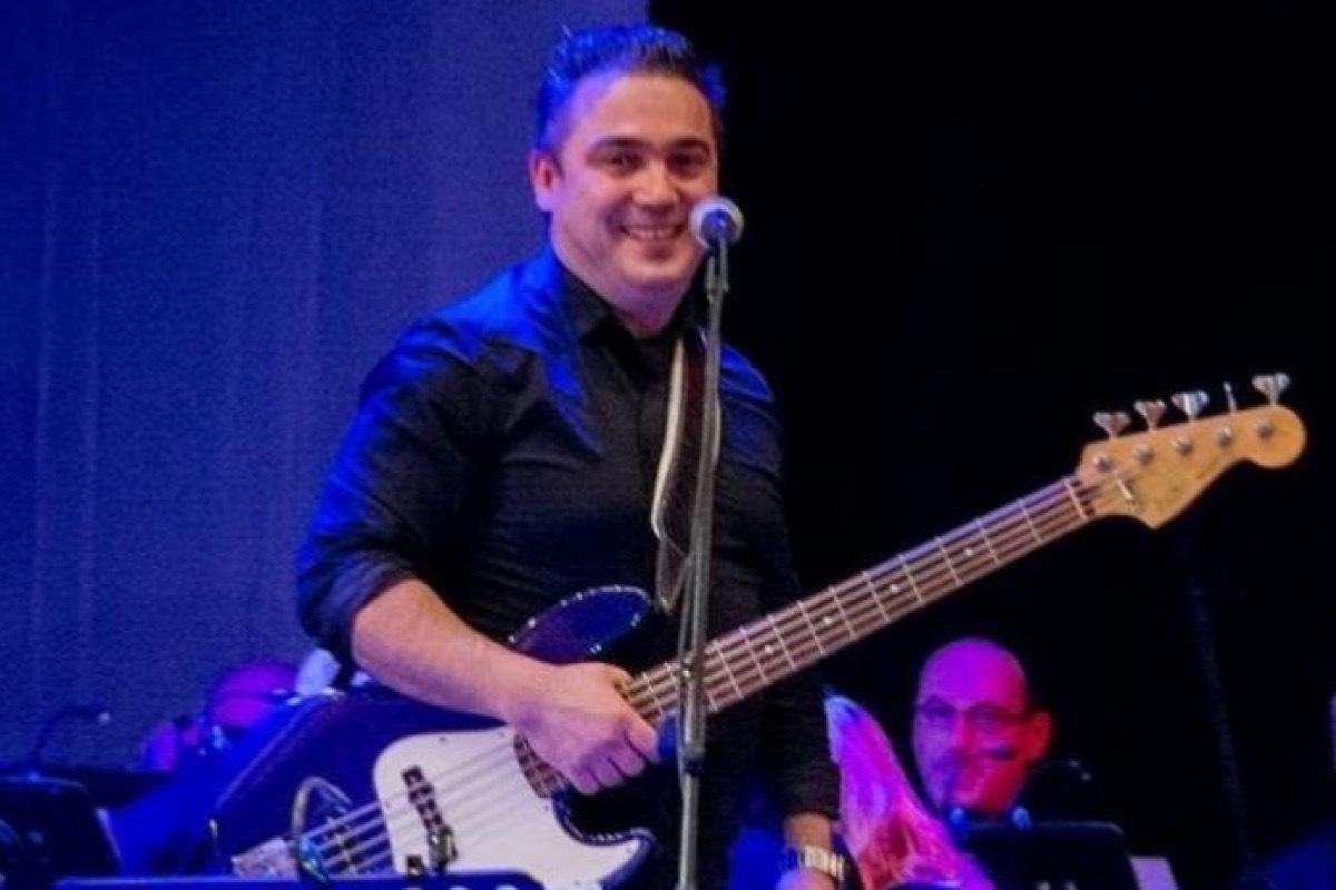 Privater E-Bassunterricht - Private Electric Bass lessons course image