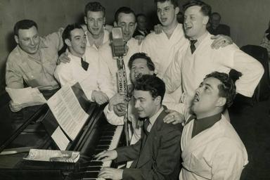 Group Singing Lessons – Because Singing Together Feels Best course image