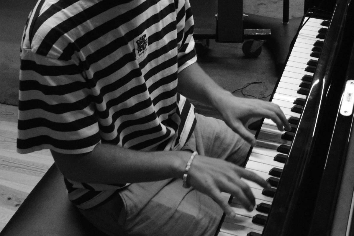 Privater Klavierunterricht - Private Piano lessons course image