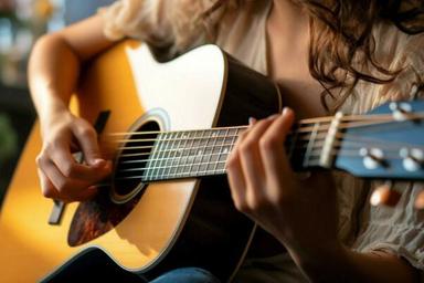 Classical Guitar for beginning and advanced level students course image