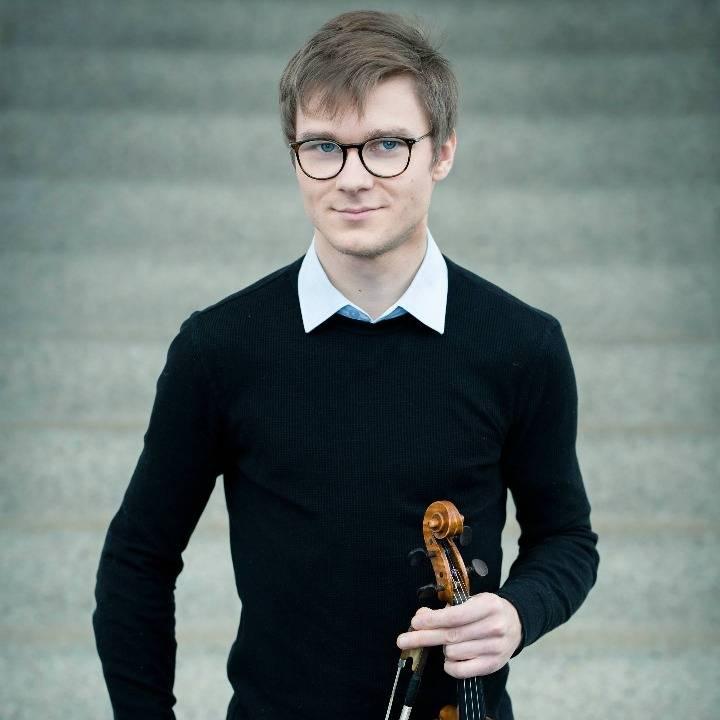 Dmitry Serebrennikov 