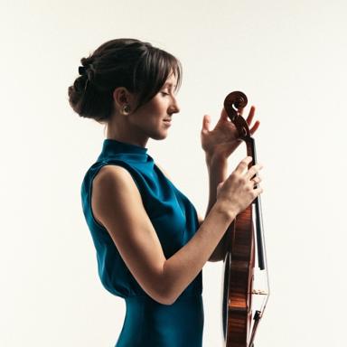 Julia Wawrowska