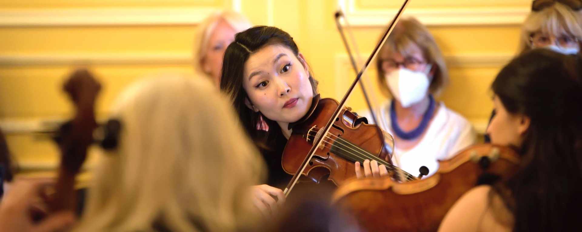 Violoniste coréenne  diplômée de master concert à la Haute École de musique de Genève-Neuchâtel 