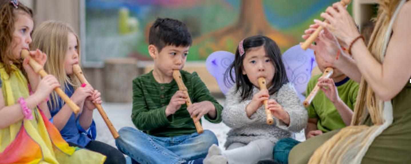 Blockflötenunterricht und musikalische Einführung zu Hause