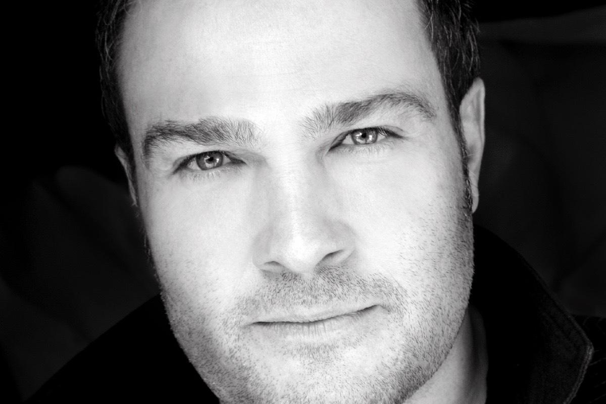 Individual designed lessons for singers and actors - Auf die individuelle Stimme und Stil gerichteter Gesang und Atmung course image