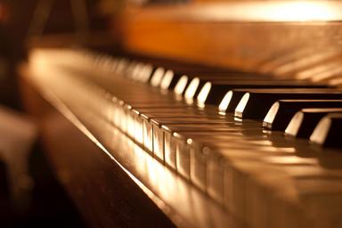 Piano lessons in Bern course image