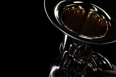 Klassisch Tuba lernen leicht gemacht mit Andrew  course image