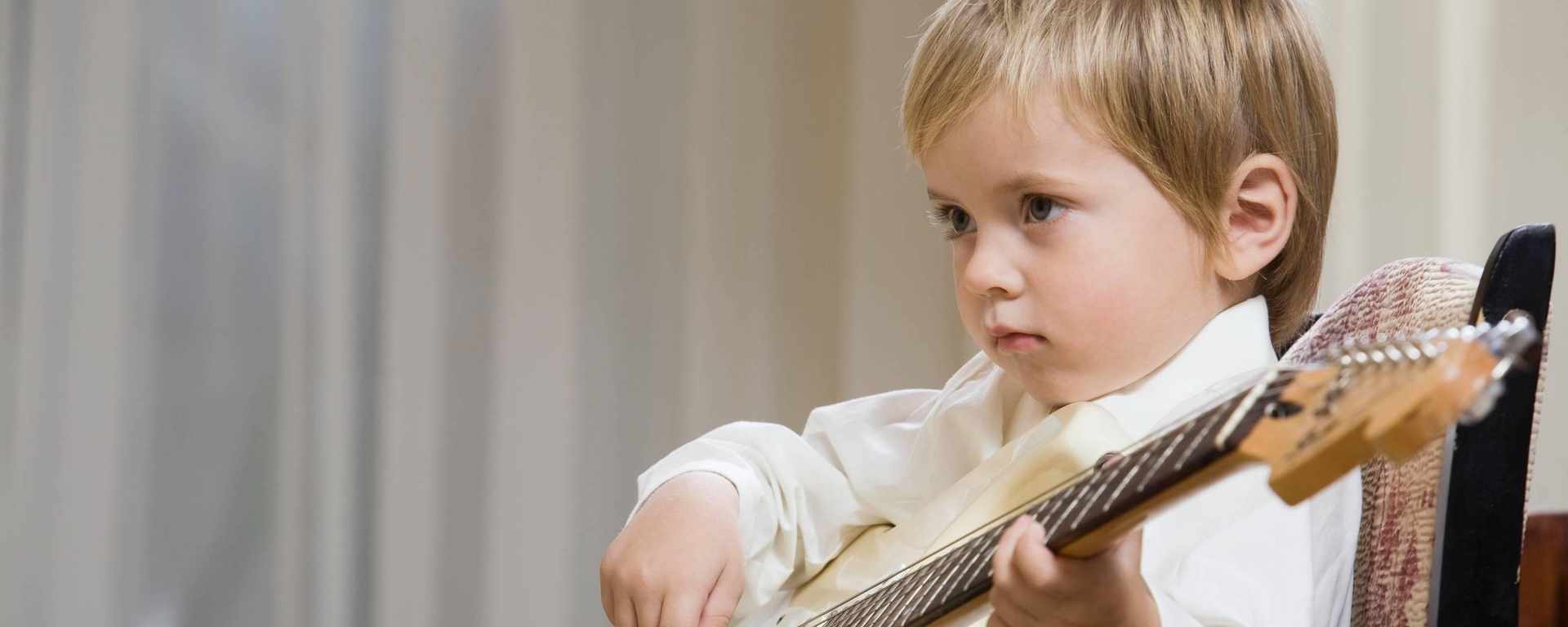 Kindgerecht Gitarre lernen